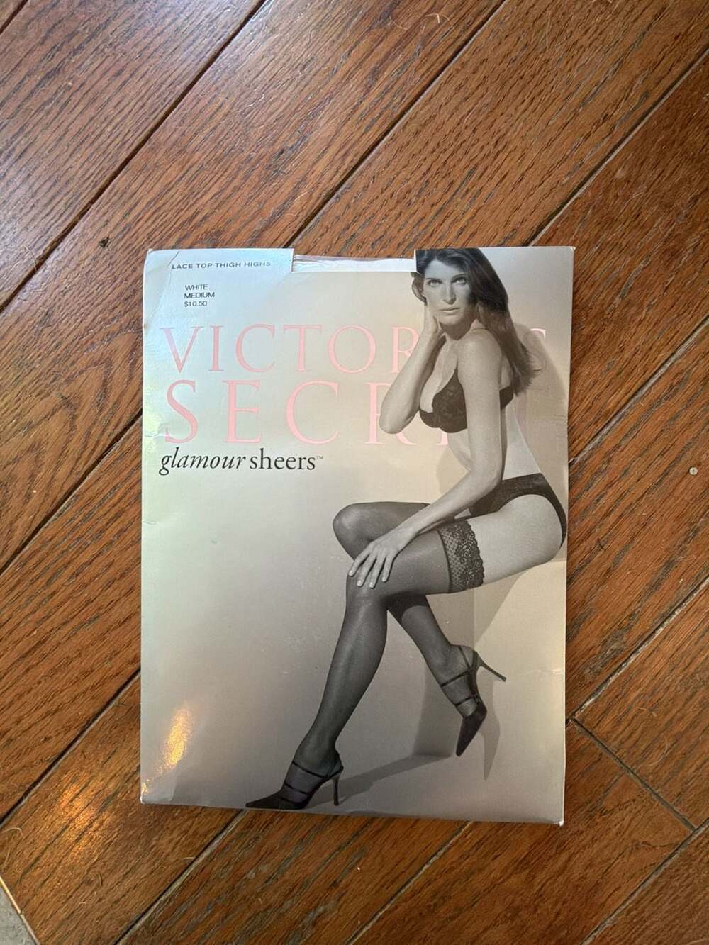 Victoria's Secret Glamour Sheers Lace Top Thigh Highs in White, Size Medium
